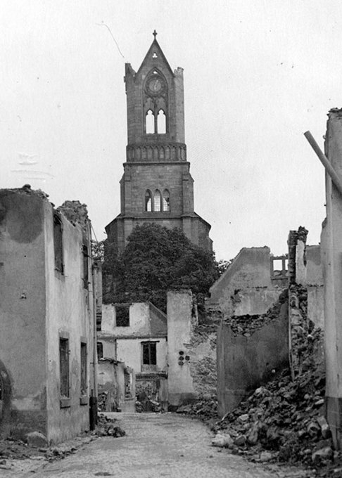 15 - L'église après le 18 juin 1940